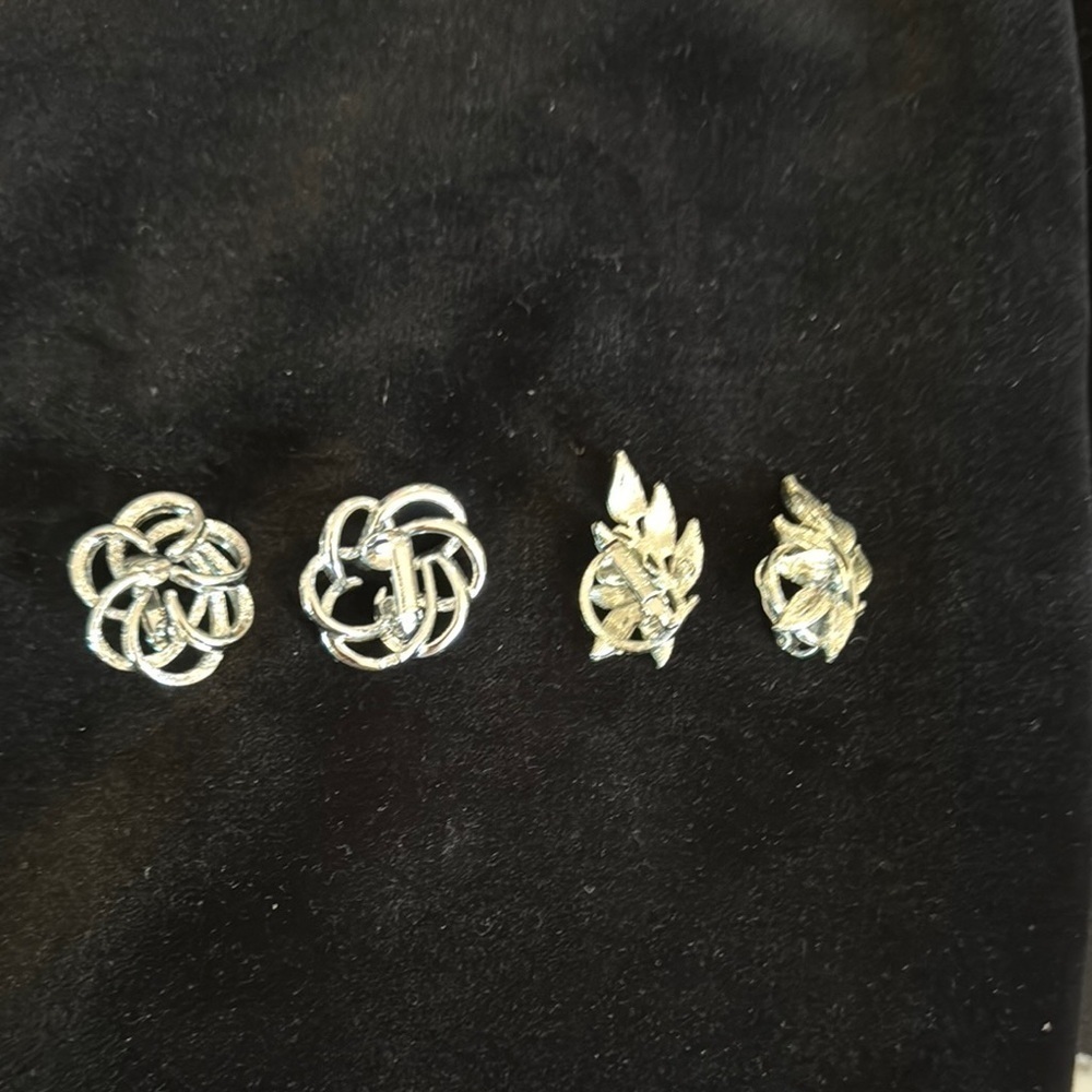 Elegant  Vintage Silver Tone clip on Earrings (  2 pairs)